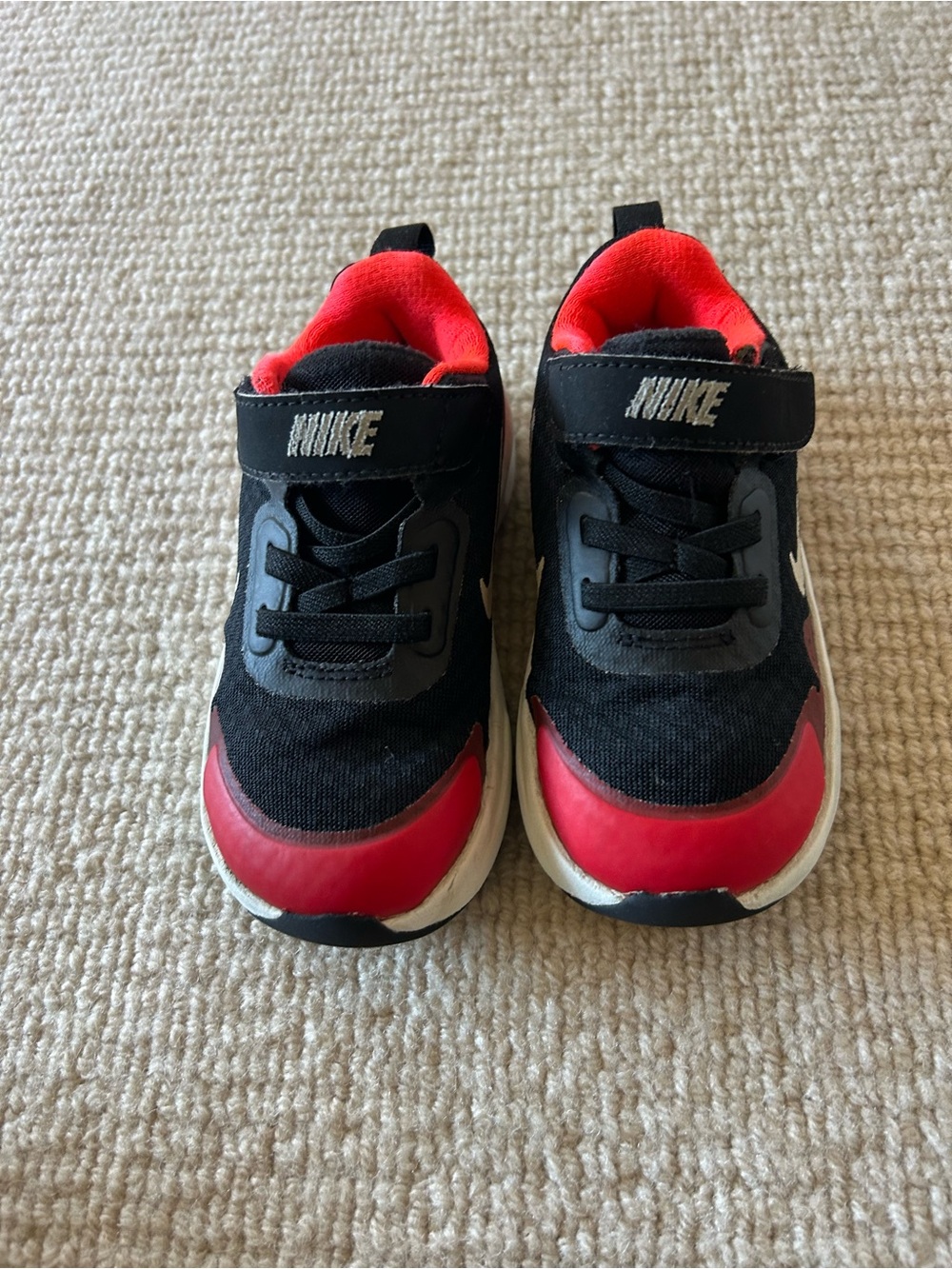 Nike Kids Black and Red Hook-and-Loop Sneakers